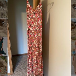 Lulus floral maxi dress size xs